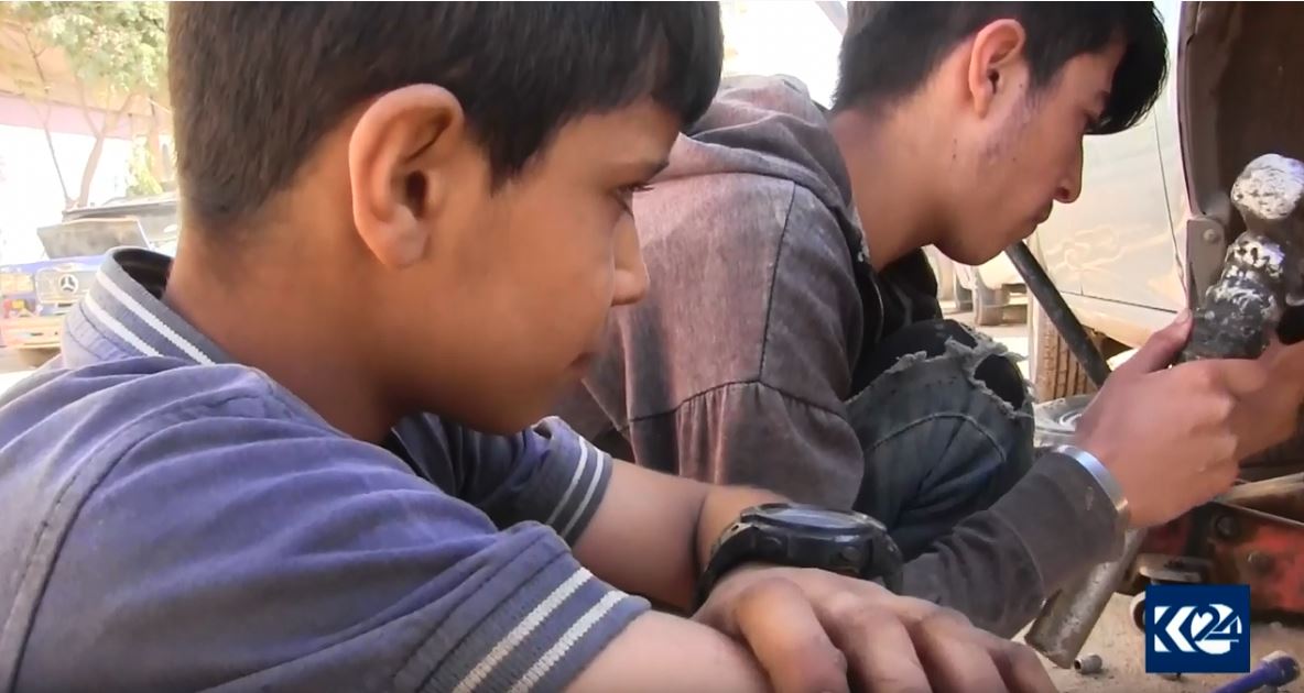 Li rojavaya Kurdistanê karkirina zarokan bûye diyarde
